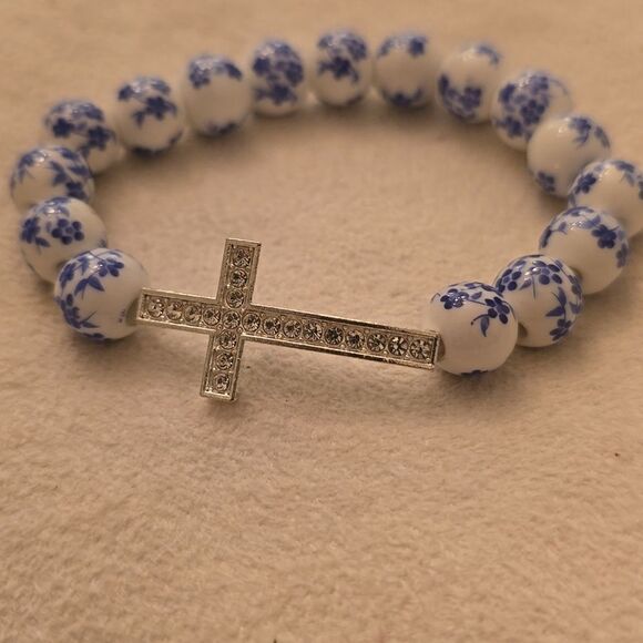 Cross blue and white stretch bracelet - Picture 5 of 10
